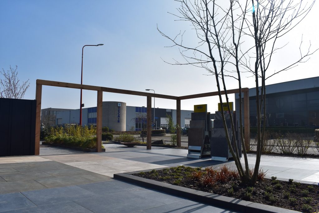 Showtuin Totaal Bestrating Drachten
