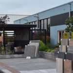 Showtuin Totaal Bestrating Drachten voor al uw sierbestrating, split, overkappingen en meer.