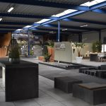 showroom totaal bestrating tegels en verlichting voor buiten